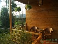 家園木屋別墅走廊