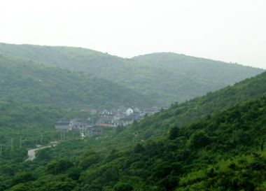 縹緲山村